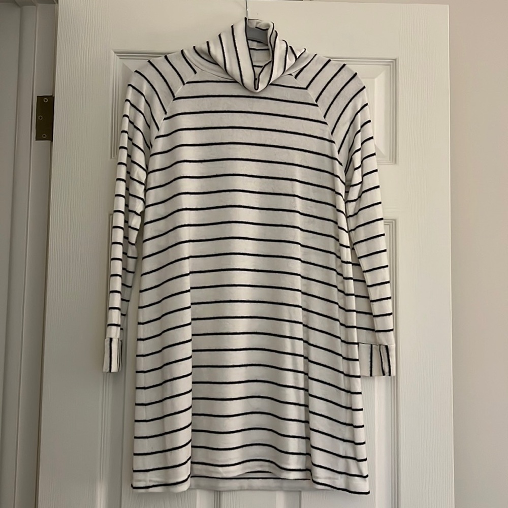 Long sleeve striped dress